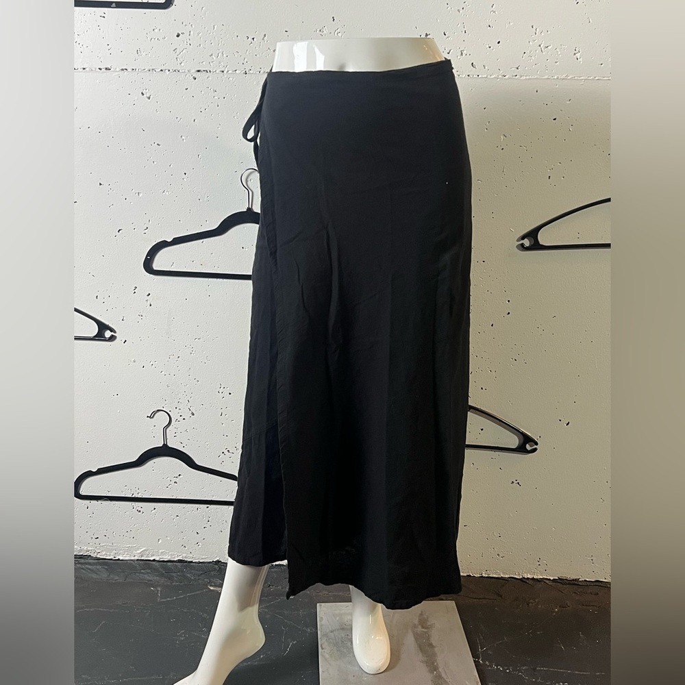 Elegant Black Women's Skirt